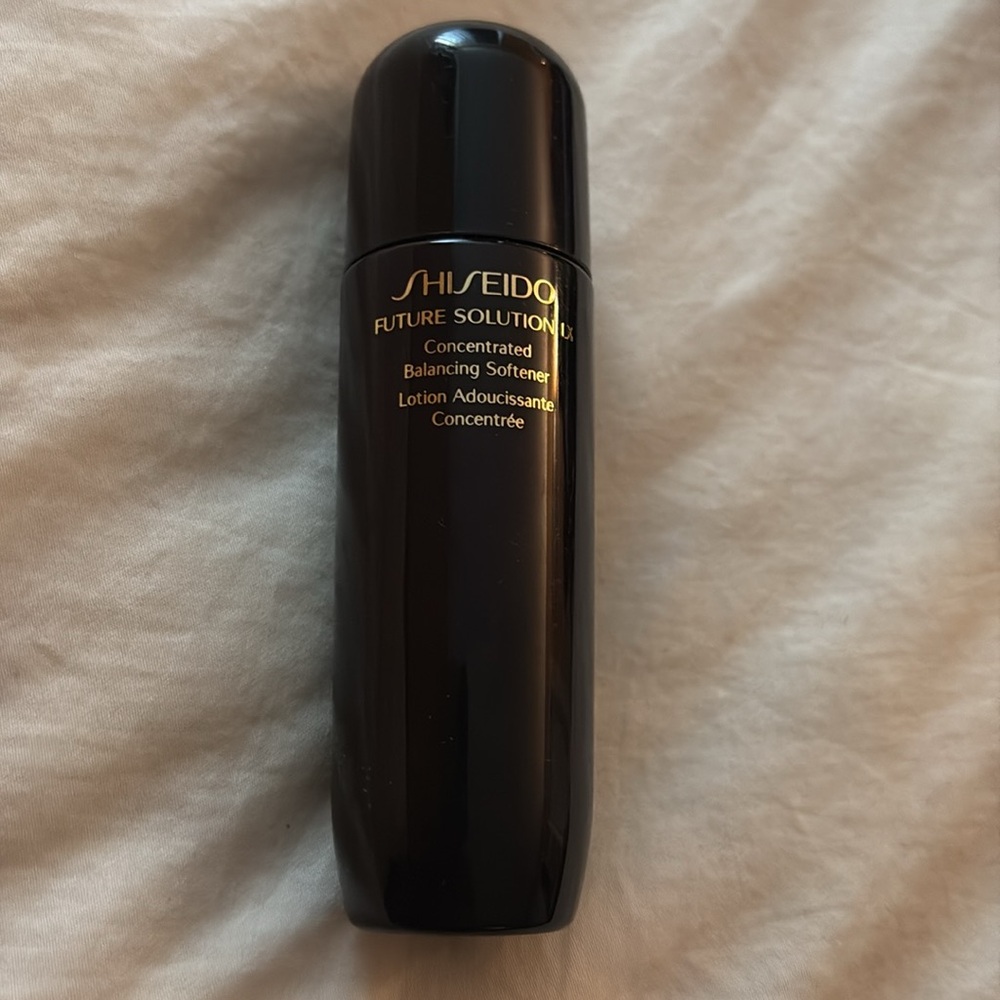 Facial solution - Picture 4 of 6